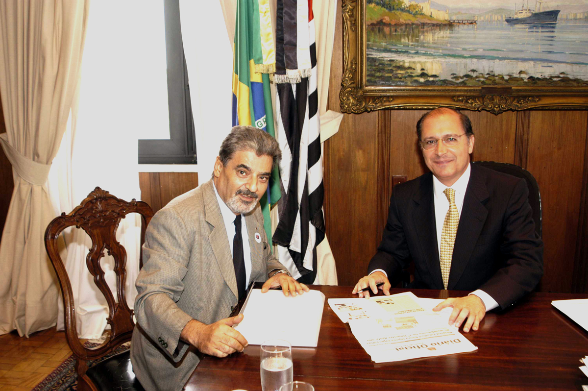 Pedro Tobias (esq) e Geraldo Alckmim<a style='float:right;color:#ccc' href='https://www3.al.sp.gov.br/repositorio/noticia/03-2008/Tobias aprazivel.jpg' target=_blank><i class='bi bi-zoom-in'></i> Clique para ver a imagem </a>